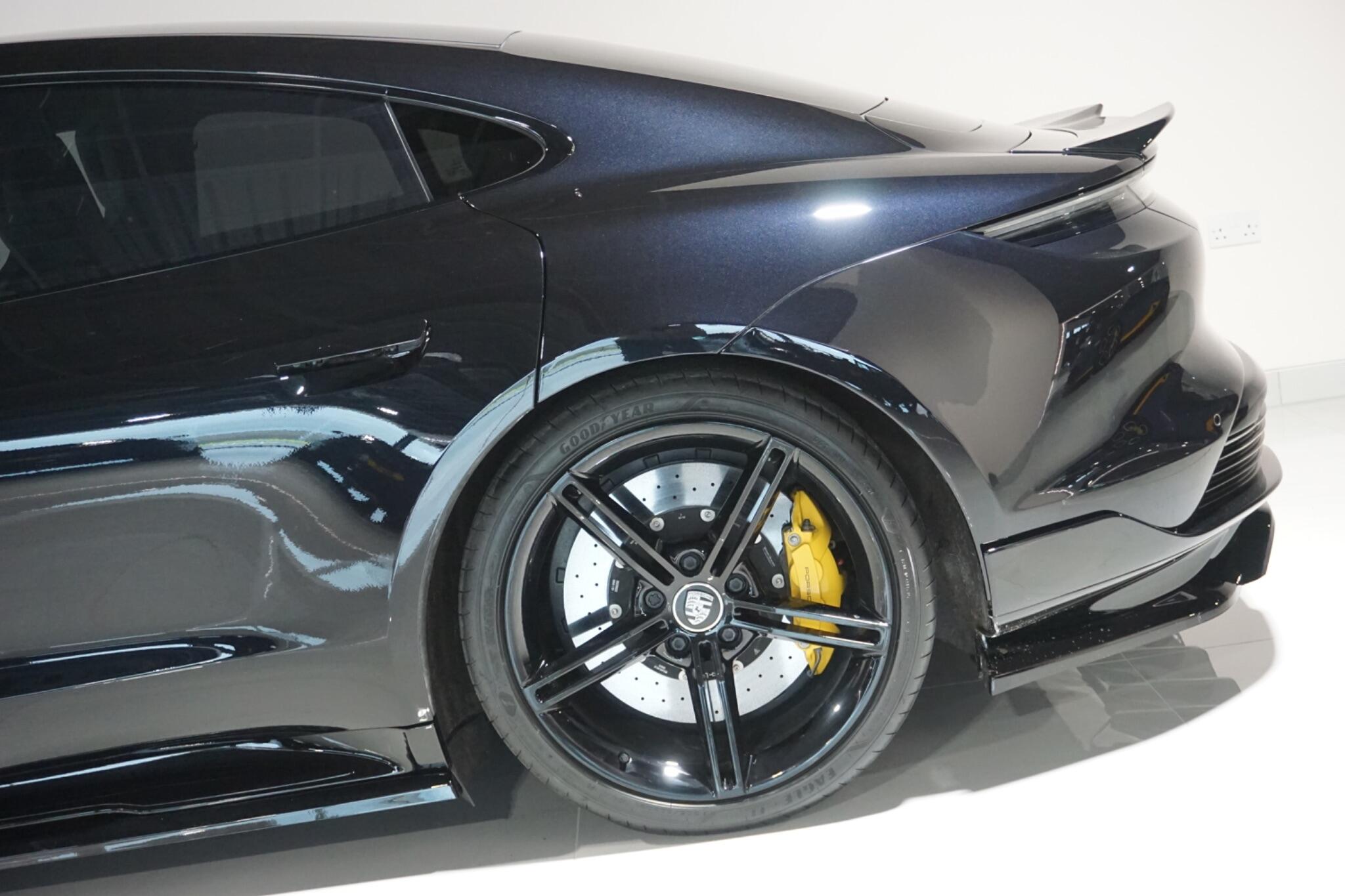 Porsche Taycan Performance Plus 93.4kWh Turbo Saloon 4dr Electric Auto 4WD (680 ps)